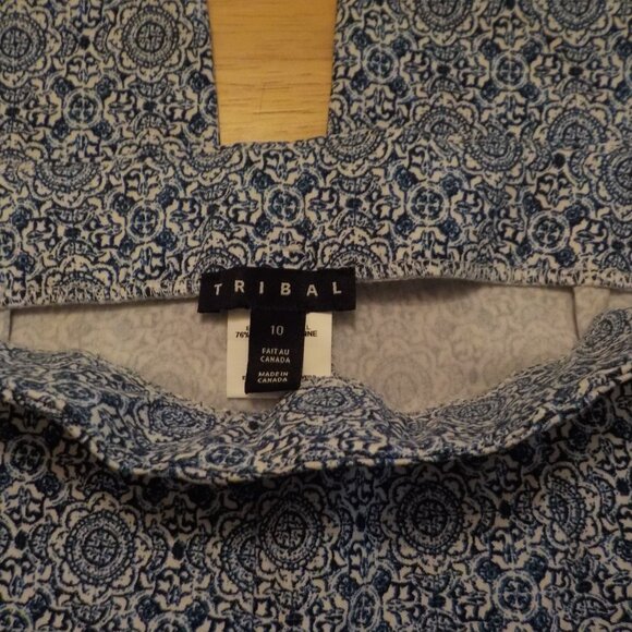 Tribal Women Pants Blue Print Size 10 Stretch - Picture 3 of 4